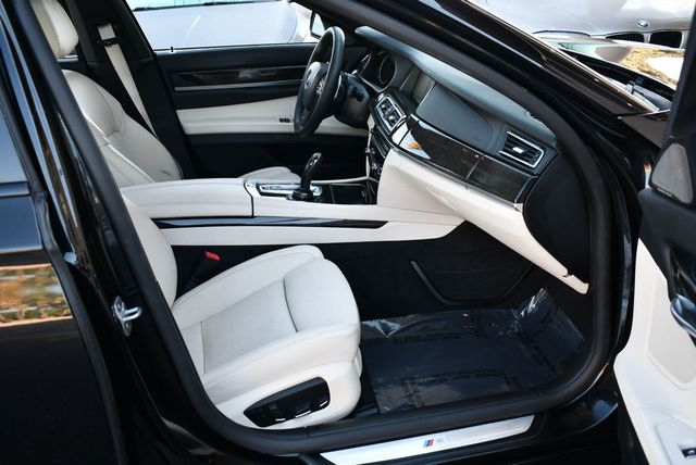 2014 BMW 7 Series 750Li RWD Sedan W/Executive, M Sport & Lighting Packages - 22946566 - 39