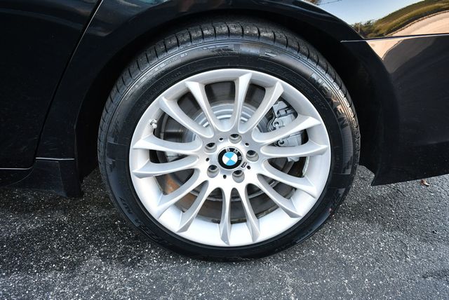 2014 BMW 7 Series 750Li RWD Sedan W/Executive, M Sport & Lighting Packages - 22946566 - 54