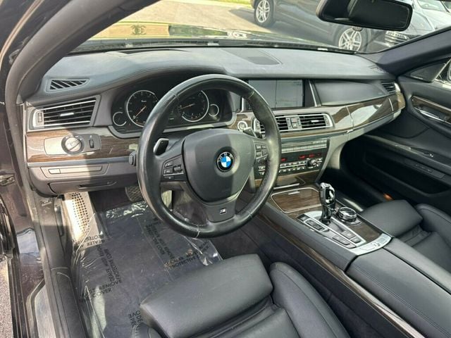 2014 BMW 7 Series 750Li xDrive - 22463354 - 8