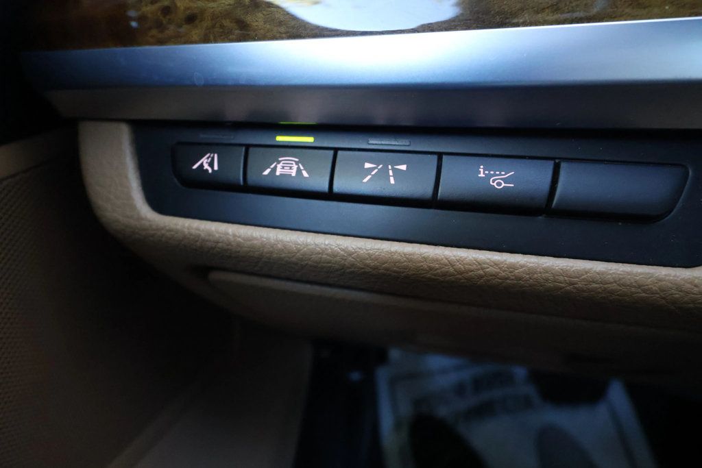 2014 BMW 7 Series CLEAN CARFAX REPORT, M SPORT PKG, LED LTS PKG, HEADUP DISPLAY!!! - 22906519 - 17