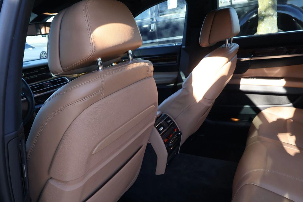 2014 BMW 7 Series CLEAN CARFAX REPORT, M SPORT PKG, LED LTS PKG, HEADUP DISPLAY!!! - 22906519 - 26