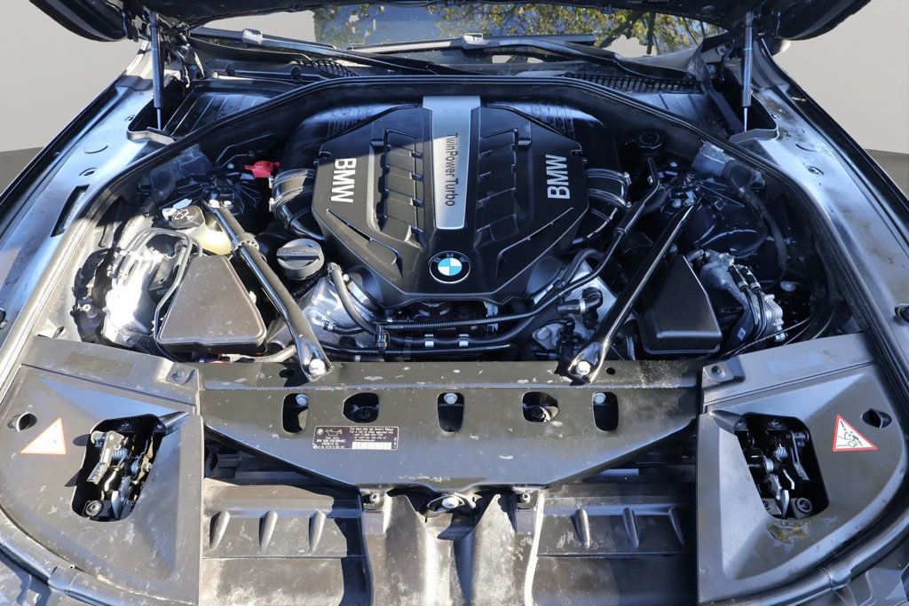 2014 BMW 7 Series CLEAN CARFAX REPORT, M SPORT PKG, LED LTS PKG, HEADUP DISPLAY!!! - 22906519 - 40