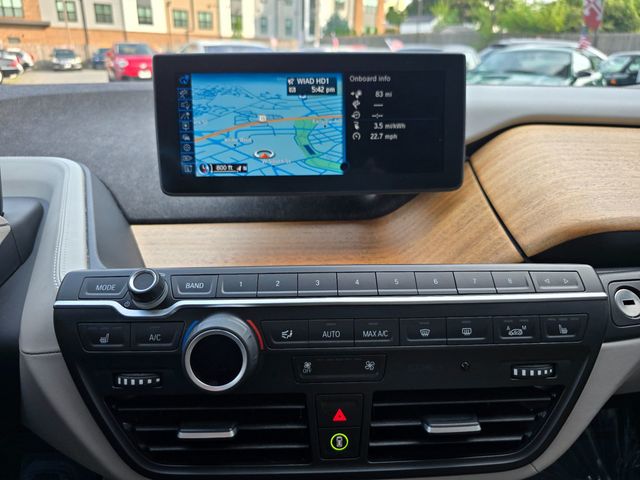 2014 BMW i3 Hatchback w/Range Extender - 23065198 - 24