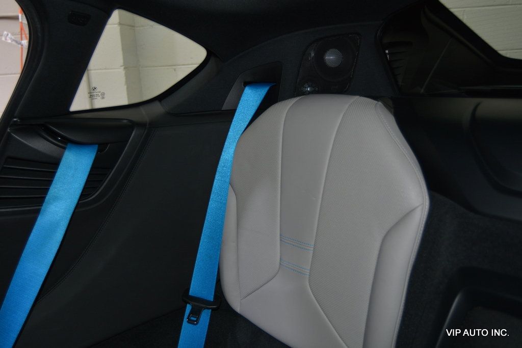 2014 BMW i8  - 22967452 - 16