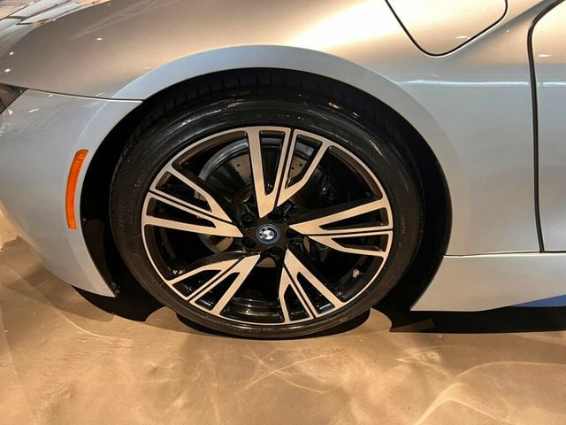 2014 BMW i8 PureImpulseRoad/HarmonKardonSound/NAV/HeadUpDisplay/HtdSeats - 23027973 - 9