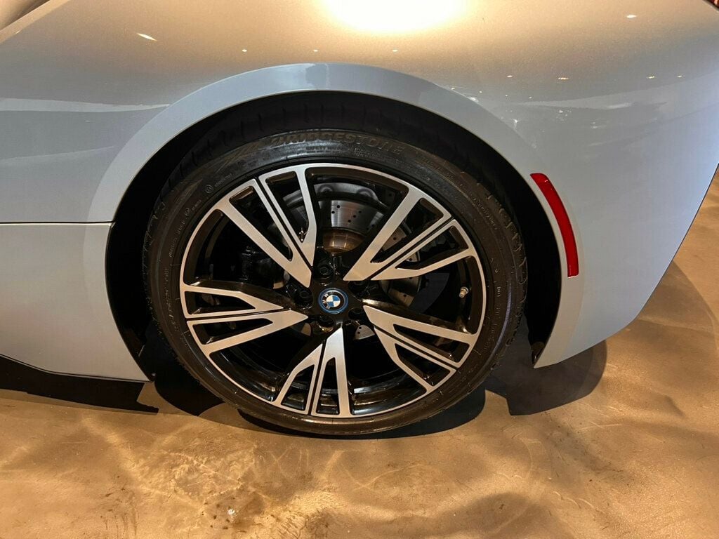 2014 BMW i8 PureImpulseRoad/HarmonKardonSound/NAV/HeadUpDisplay/HtdSeats - 23027973 - 10