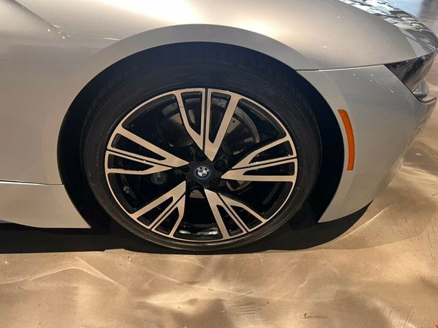 2014 BMW i8 PureImpulseRoad/HarmonKardonSound/NAV/HeadUpDisplay/HtdSeats - 23027973 - 12