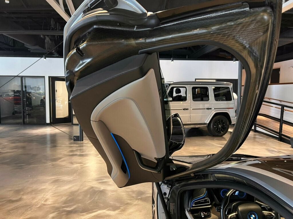 2014 BMW i8 PureImpulseRoad/HarmonKardonSound/NAV/HeadUpDisplay/HtdSeats - 23027973 - 13