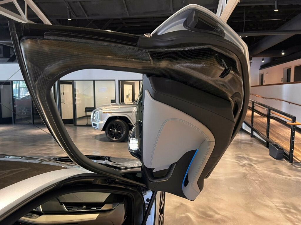2014 BMW i8 PureImpulseRoad/HarmonKardonSound/NAV/HeadUpDisplay/HtdSeats - 23027973 - 22