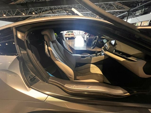 2014 BMW i8 PureImpulseRoad/HarmonKardonSound/NAV/HeadUpDisplay/HtdSeats - 23027973 - 24
