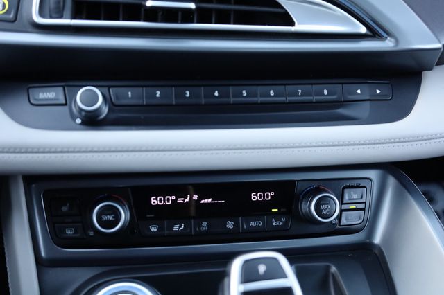 2014 BMW i8 w/ Tera World Pkg! - 22949375 - 31