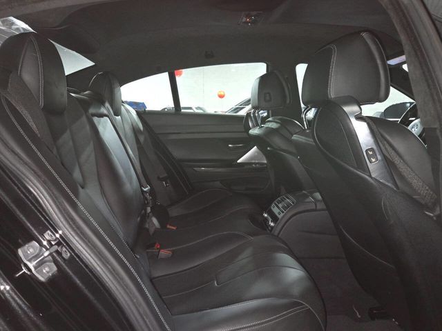2014 BMW M6 4dr Gran Coupe - 22958110 - 52
