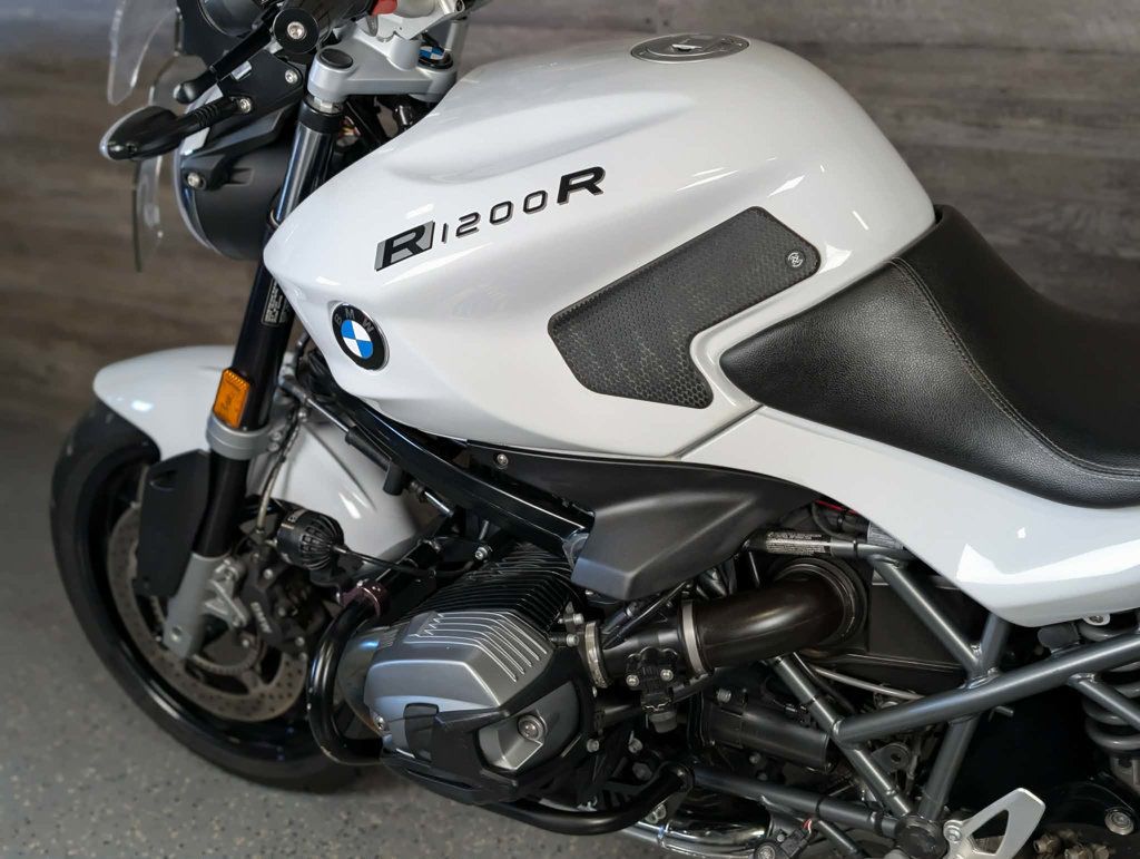 2014 BMW R 1200 R SUPER CLEAN! - 22955824 - 15
