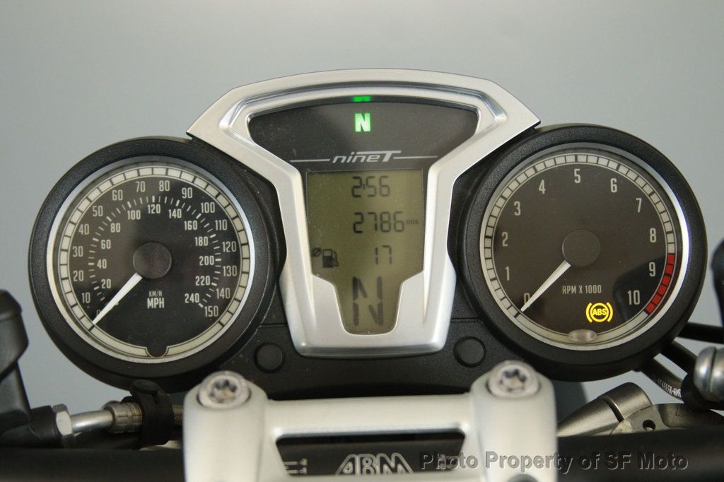 2014 BMW R nineT Includes Warranty! - 22880675 - 29