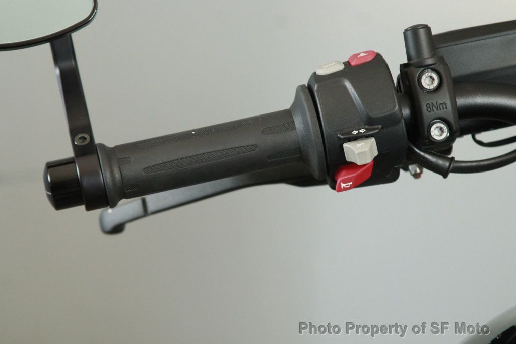 2014 BMW R nineT Includes Warranty! - 22880675 - 30