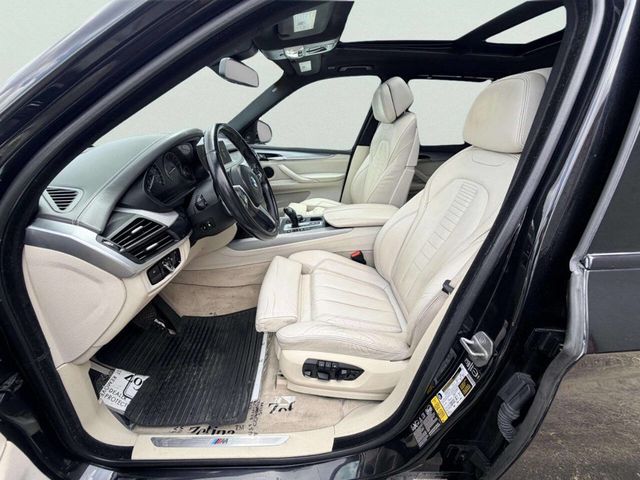 2014 BMW X5 xDrive50i - 23055244 - 16