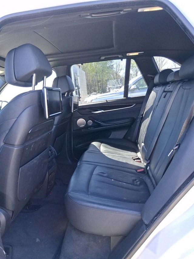 2014 BMW X5 xDrive50i - 23002535 - 7