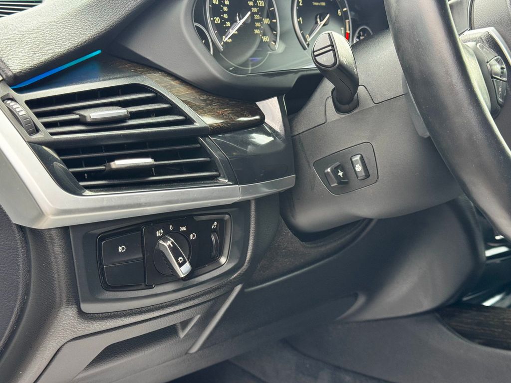 2014 BMW X5 xDrive50i - 23039846 - 12