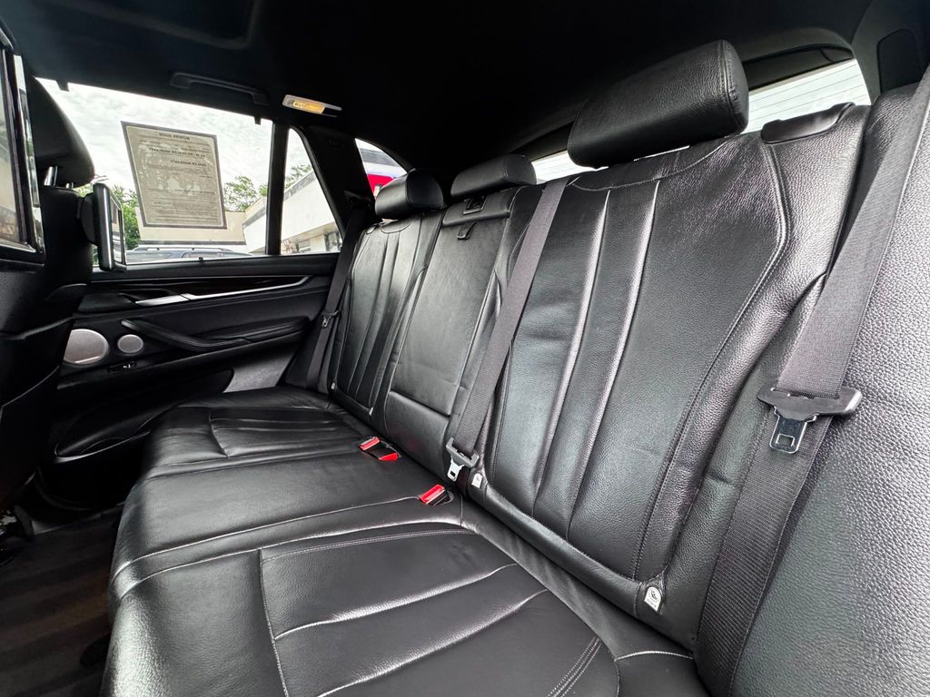 2014 BMW X5 xDrive50i - 23039846 - 21