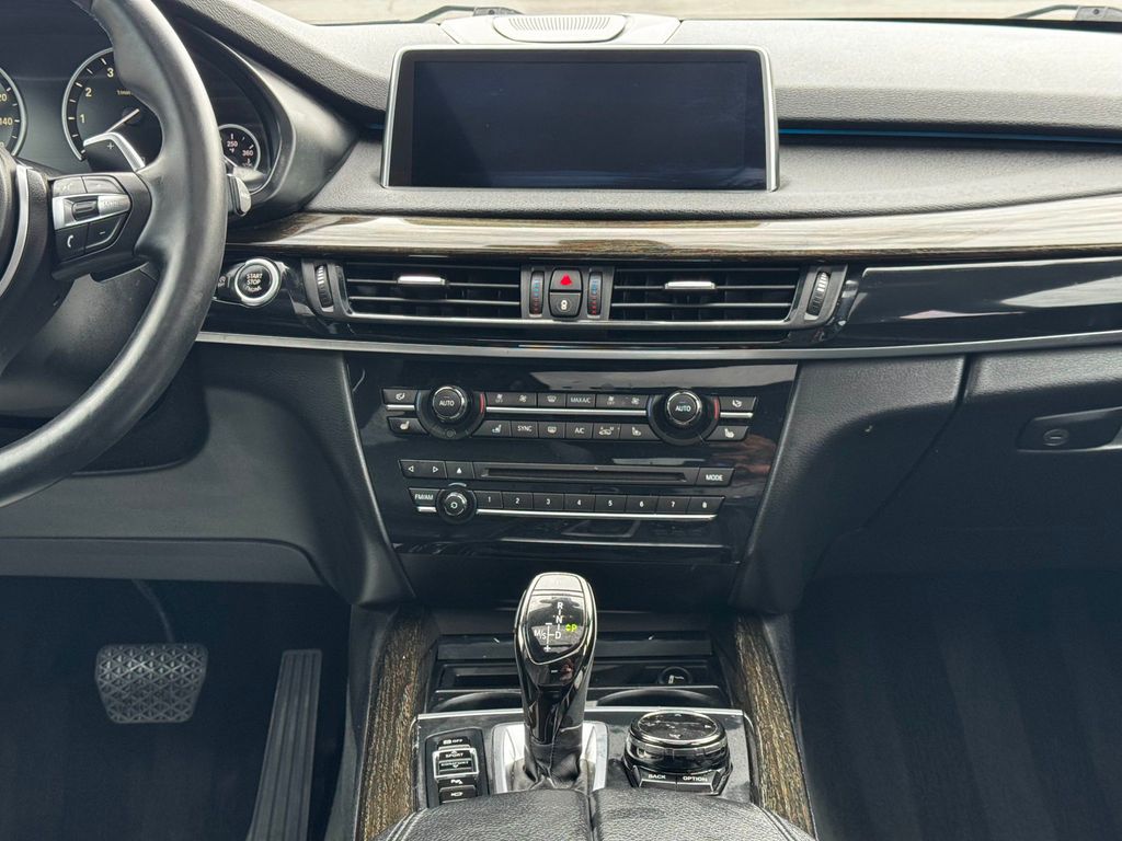 2014 BMW X5 xDrive50i - 23039846 - 29