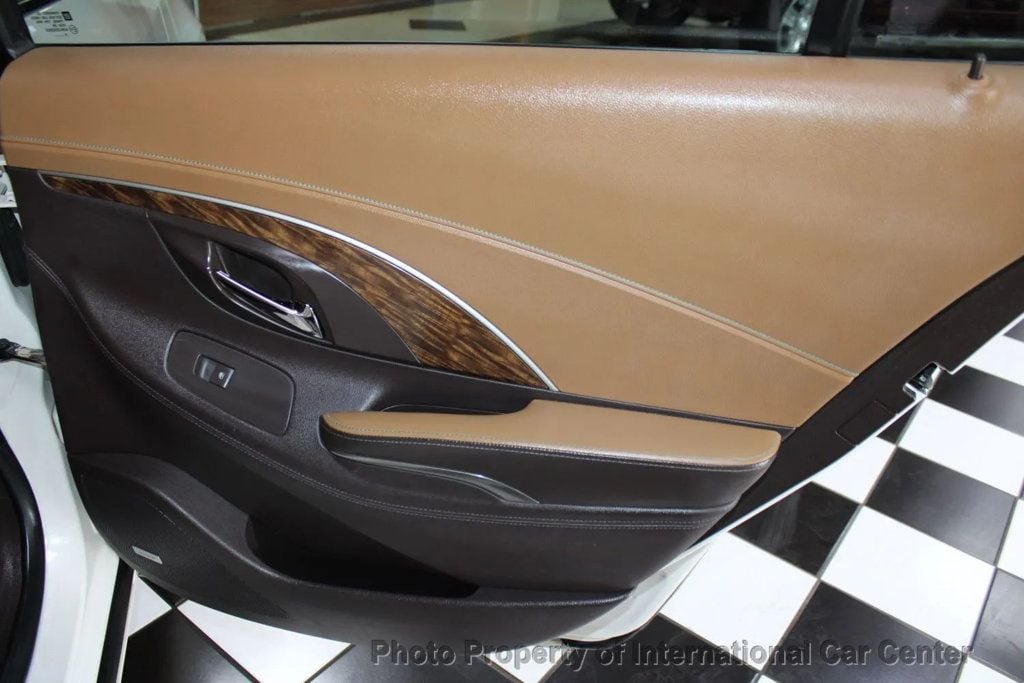 2014 Buick LaCrosse 4dr Sedan Leather FWD - 22921850 - 24