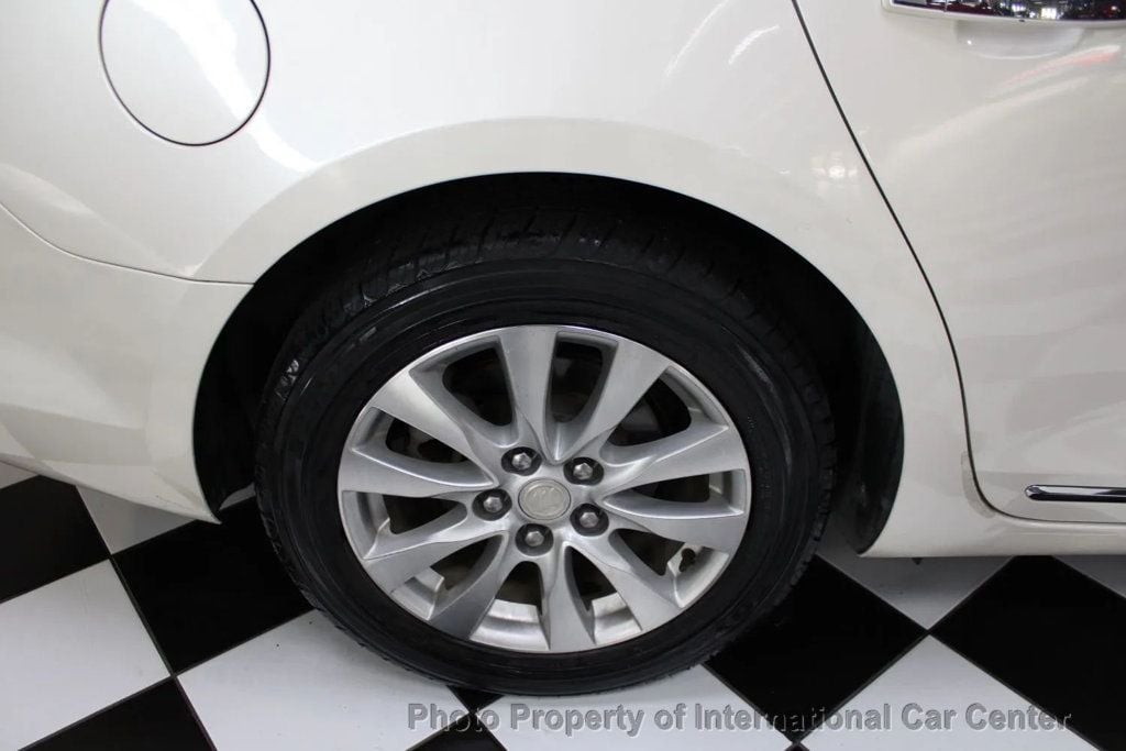 2014 Buick LaCrosse 4dr Sedan Leather FWD - 22921850 - 35