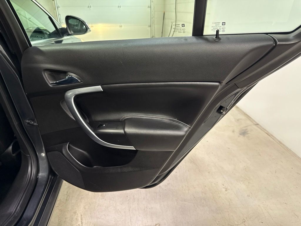 2014 Buick Regal 4dr Sedan Turbo FWD - 23019396 - 35