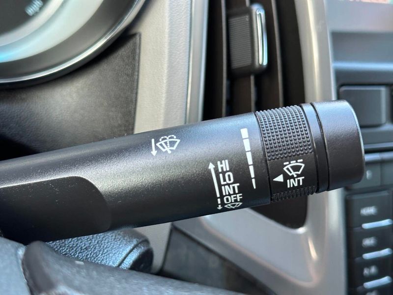 2014 Buick Verano 4dr Sedan Convenience Group - 22866245 - 30