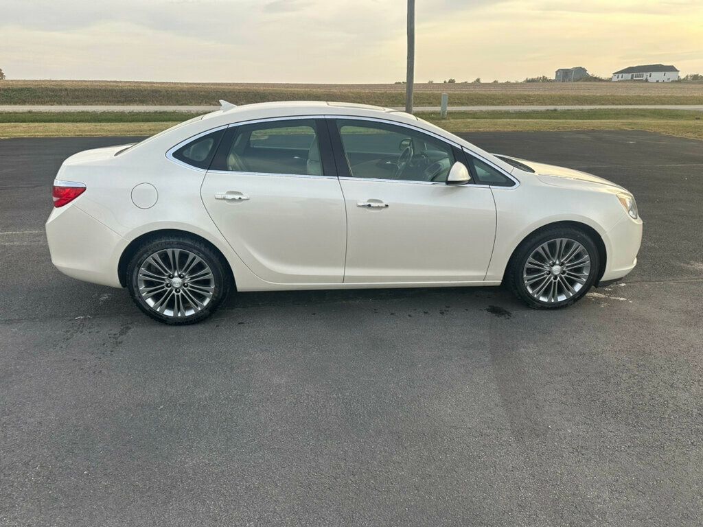 2014 Buick Verano 4dr Sedan Leather Group - 22646489 - 5