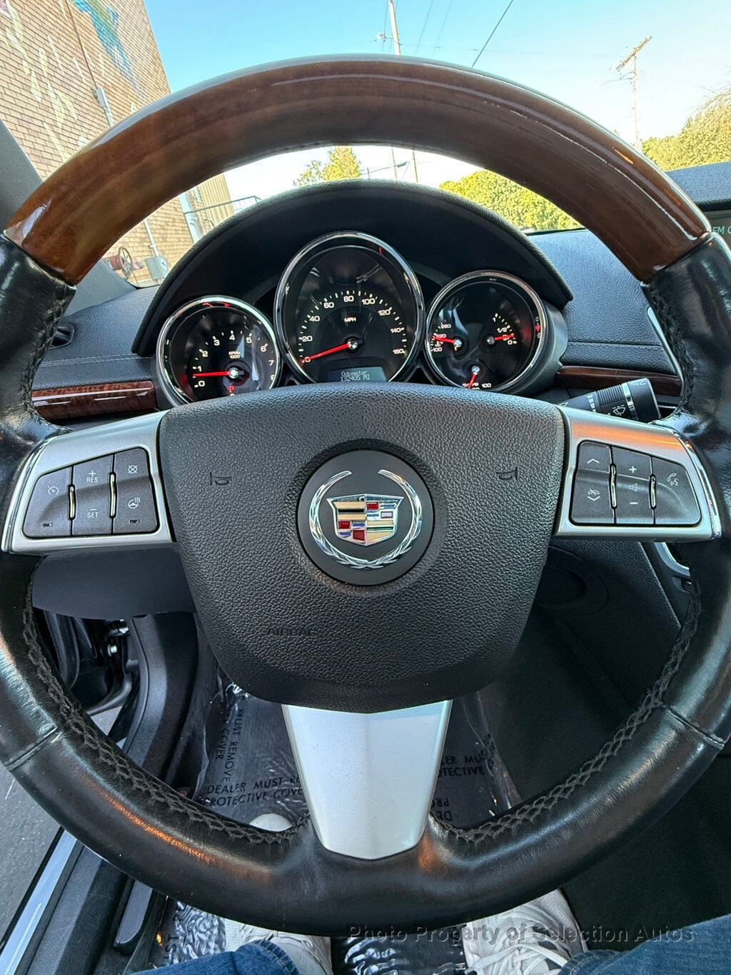 Cadillac CTS photo 14
