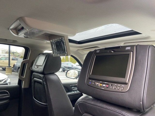 2014 Cadillac Escalade AWD 4dr Platinum - 22289325 - 25