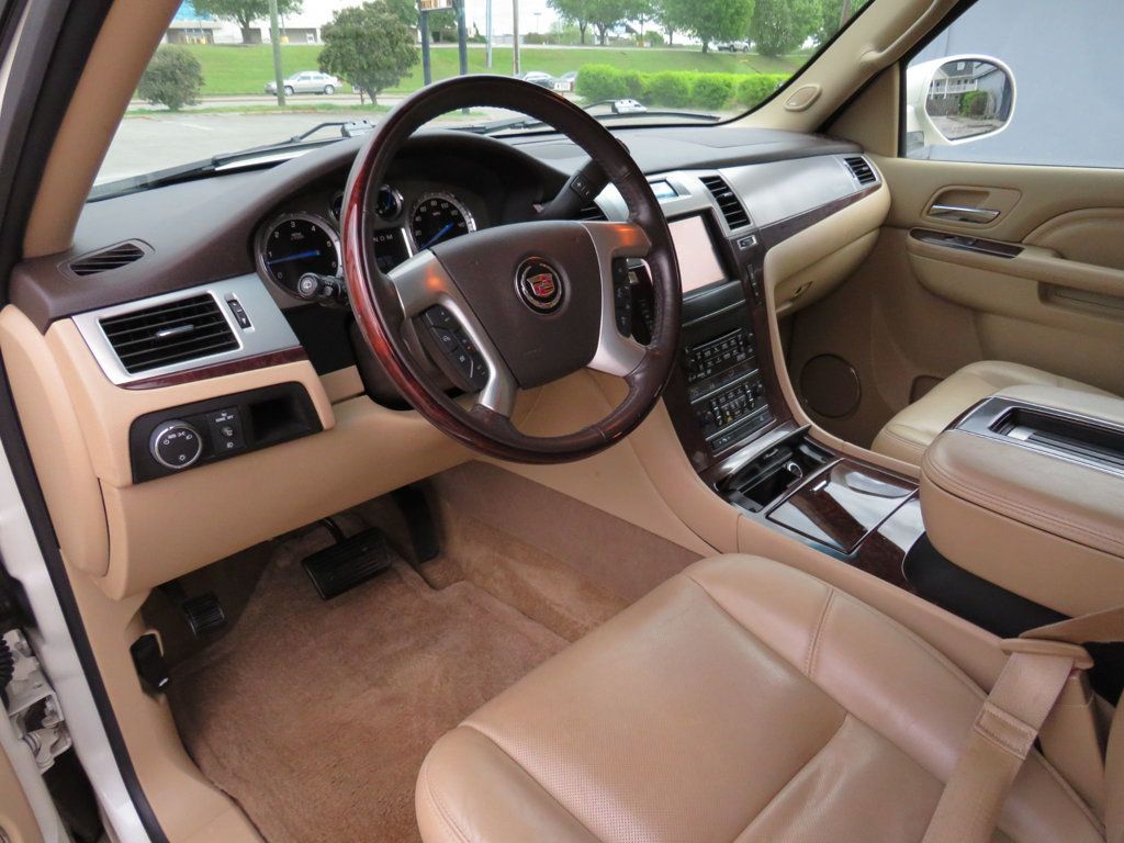 2014 Cadillac Escalade ESV AWD 4dr Premium - 22393484 - 11