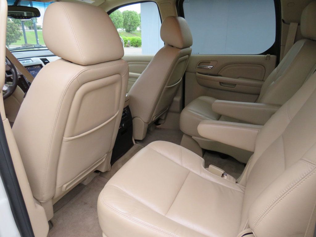 2014 Cadillac Escalade ESV AWD 4dr Premium - 22393484 - 15