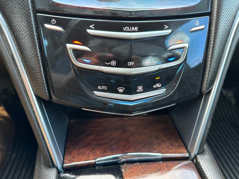 2014 Cadillac XTS 4dr Sedan FWD - 22902268 - 37