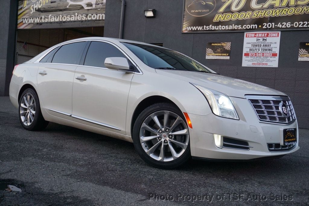 2014 Cadillac XTS 4dr Sedan Luxury AWD NAVI REAR CAM PANO ROOF HEATED&COOLED SEATS - 22714038 - 0