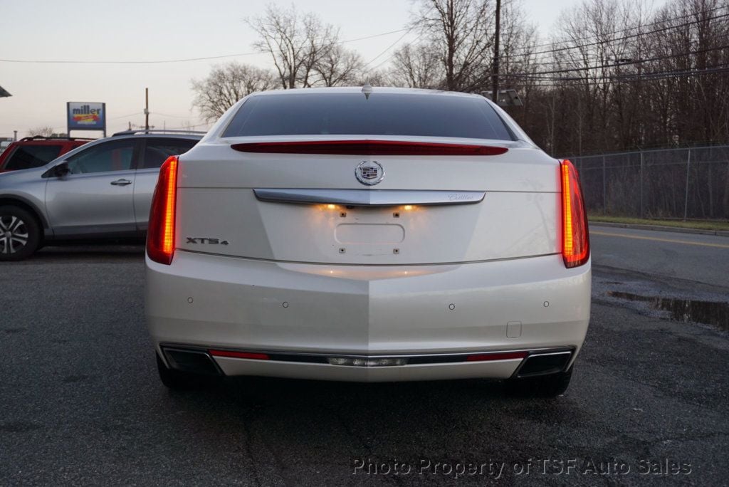 2014 Cadillac XTS 4dr Sedan Luxury AWD NAVI REAR CAM PANO ROOF HEATED&COOLED SEATS - 22714038 - 5