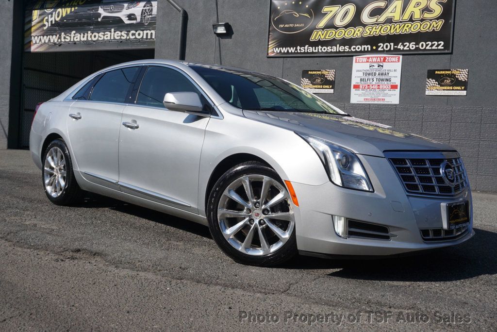 2014 Cadillac XTS 4dr Sedan Luxury AWD PANO ROOF NAVI REAR CAMERA HOT&COOL SEATS  - 22565848 - 0