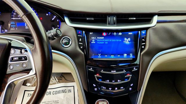 2014 Cadillac XTS 4dr Sedan Luxury FWD w/ Power Sunroof & CUE Navigation - 23085881 - 16