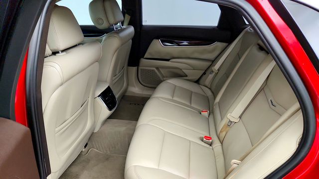 2014 Cadillac XTS 4dr Sedan Luxury FWD w/ Power Sunroof & CUE Navigation - 23085881 - 19