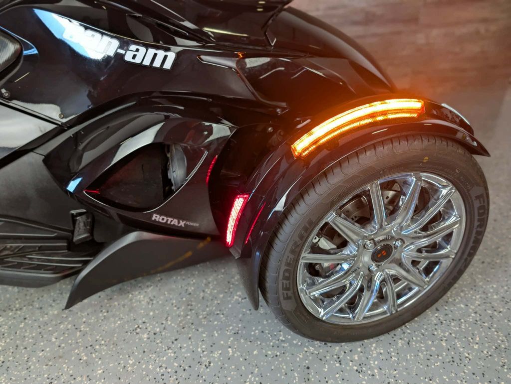 2014 Can-Am Spyder ST Limited SUPER CLEAN! - 23018877 - 5