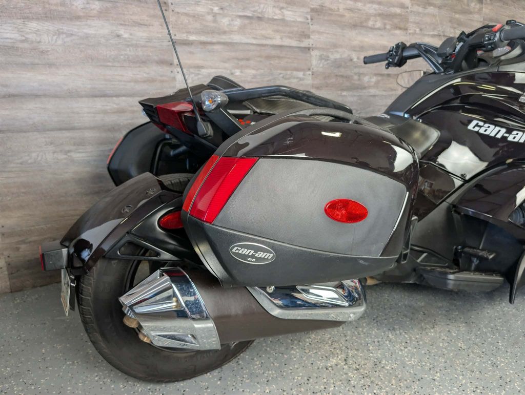 2014 Can-Am Spyder ST Limited SUPER CLEAN! - 23018877 - 8