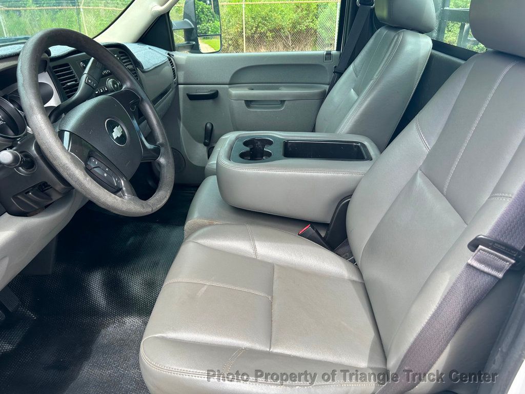 2014 Chevrolet 3500HD 12 FOOT STAKE BODY JUST 35k MILES SUPER NICE UNIT! CRUISE CONTROL! HITCH! - 22808478 - 85