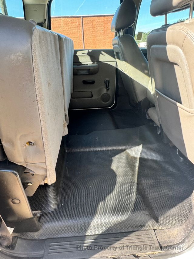 2014 Chevrolet 3500HD JUST 26k MILES! CREW CAB UTILITY SRW! +LADDER/ PIPE RACK FINANCE OR LEASE! - 23002306 - 27