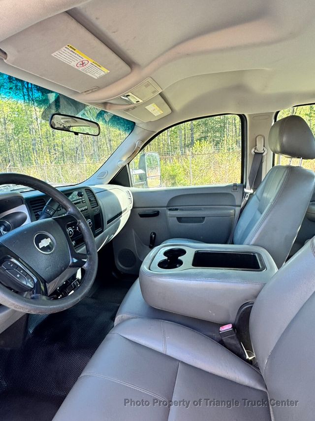 2014 Chevrolet 3500HD JUST 26k MILES! CREW CAB UTILITY SRW! +LADDER/ PIPE RACK FINANCE OR LEASE! - 23002306 - 43