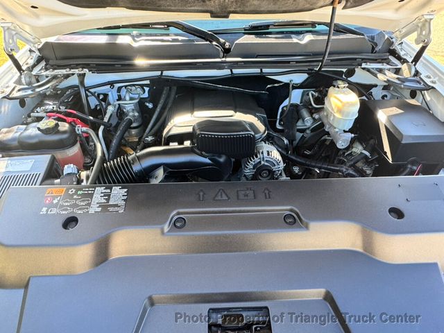 2014 Chevrolet 3500HD JUST 26k MILES! CREW CAB UTILITY SRW! +LADDER/ PIPE RACK FINANCE OR LEASE! - 23002306 - 45