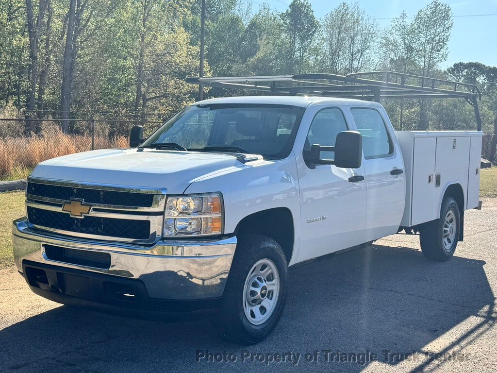 2014 Chevrolet 3500HD JUST 26k MILES! CREW CAB UTILITY SRW! +LADDER/ PIPE RACK FINANCE OR LEASE! - 23002306 - 4