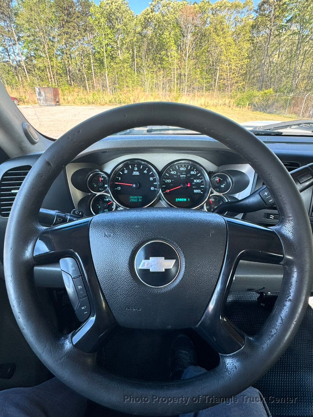 2014 Chevrolet 3500HD JUST 26k MILES! CREW CAB UTILITY SRW! +LADDER/ PIPE RACK FINANCE OR LEASE! - 23002306 - 57