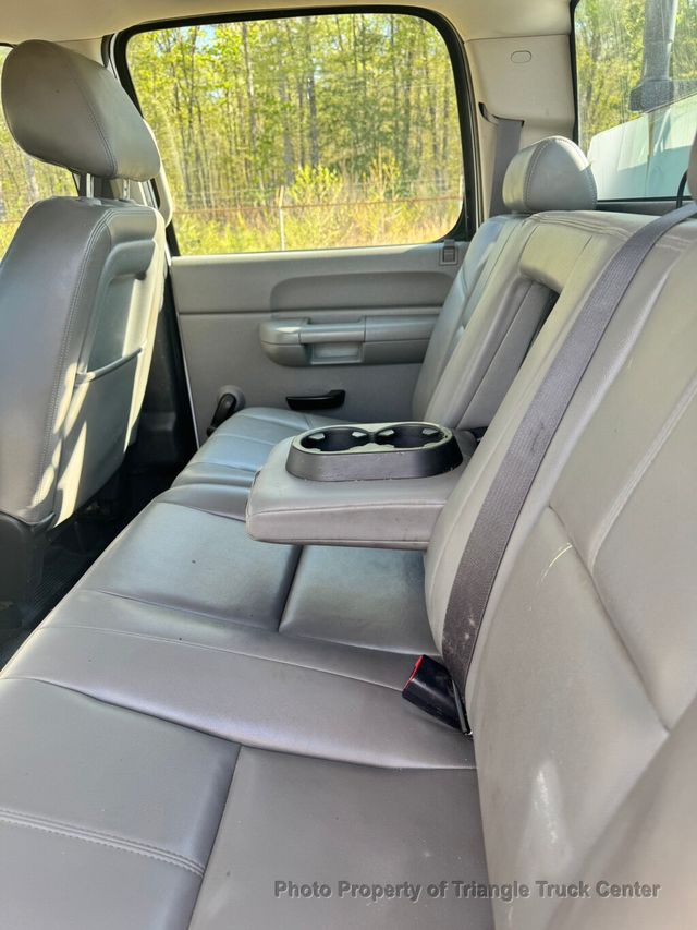 2014 Chevrolet 3500HD JUST 26k MILES! CREW CAB UTILITY SRW! +LADDER/ PIPE RACK FINANCE OR LEASE! - 23002306 - 67