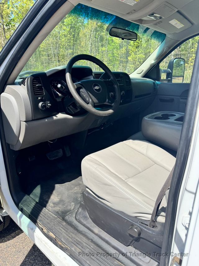 2014 Chevrolet 3500HD JUST 26k MILES! CREW CAB UTILITY SRW! +LADDER/ PIPE RACK FINANCE OR LEASE! - 23002306 - 82