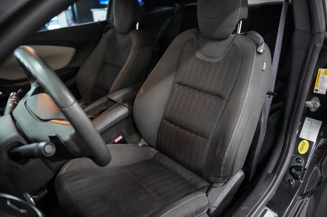2014 Chevrolet Camaro 2dr Coupe LS w/2LS - 23063256 - 3